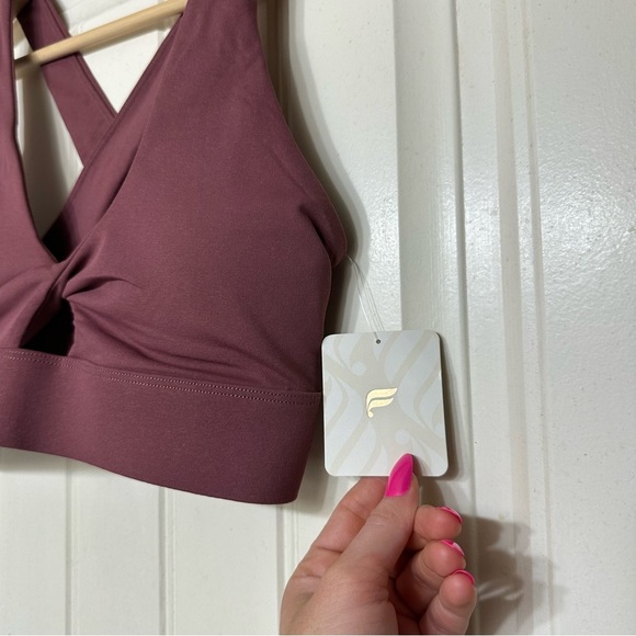 Women’s Fabletics Oasis Twist Sports Bra Size Small/6 Moonlight Mauve - Picture 7 of 14